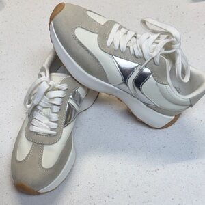 Steve Madden Escapade